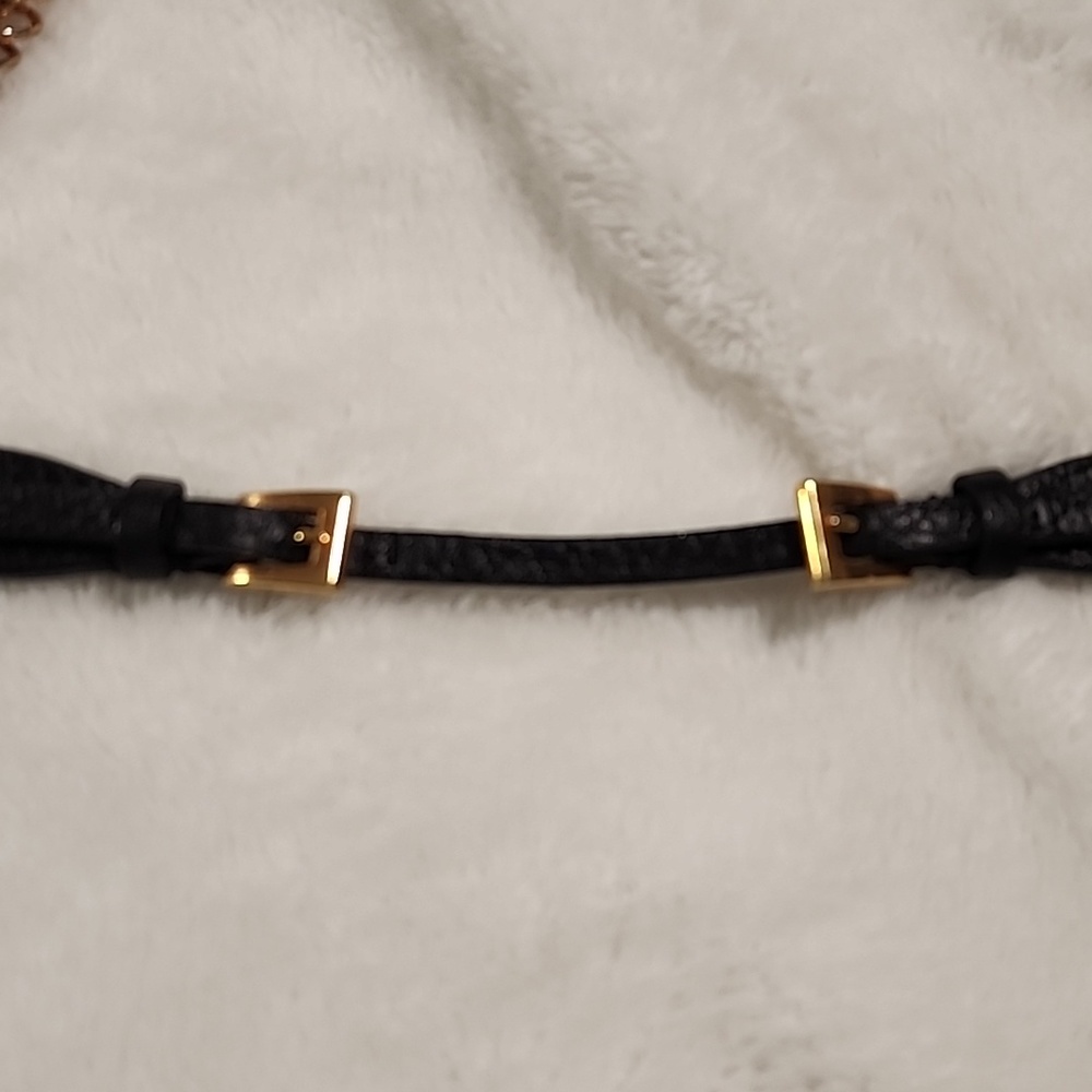 PRADA - Picture 2 of 6